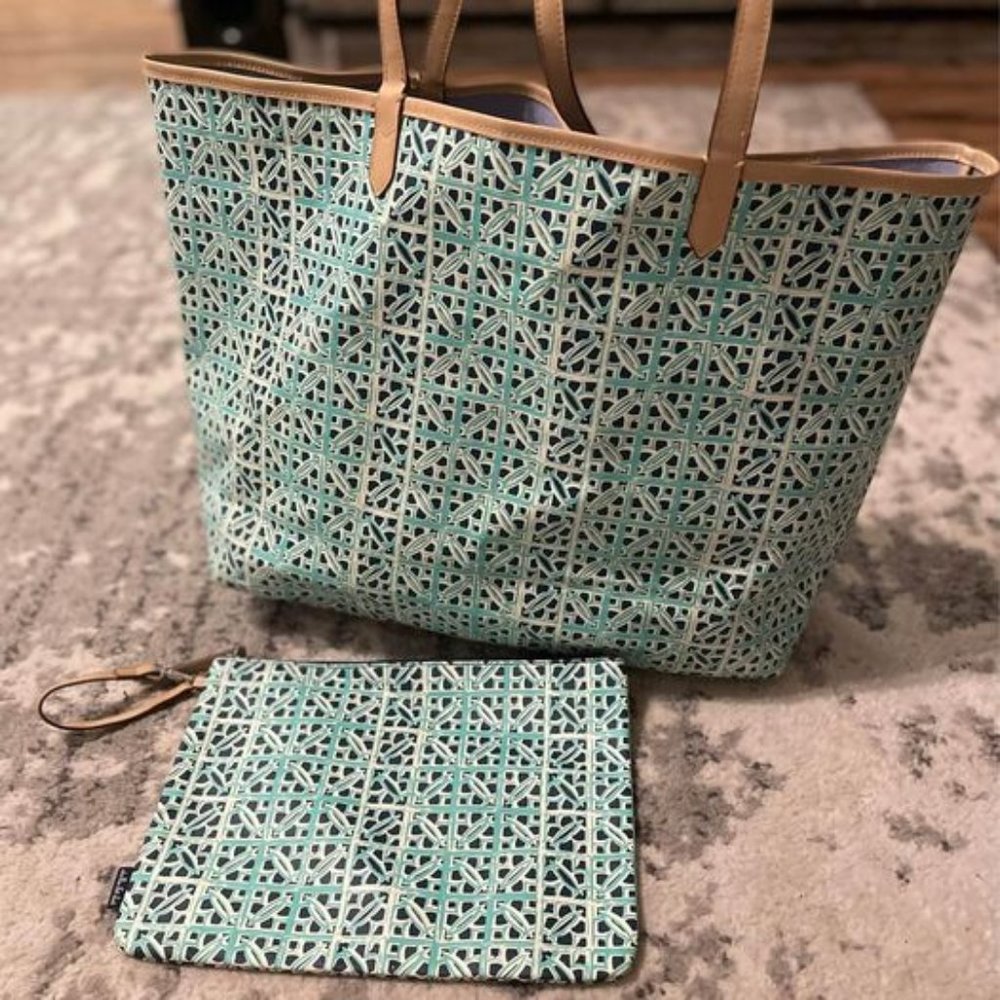 Stella and Dot tote with matching clutch